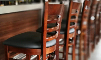 Bar Einrichtung - Trends und Tipps für einen gelungenen Bar-Bereich